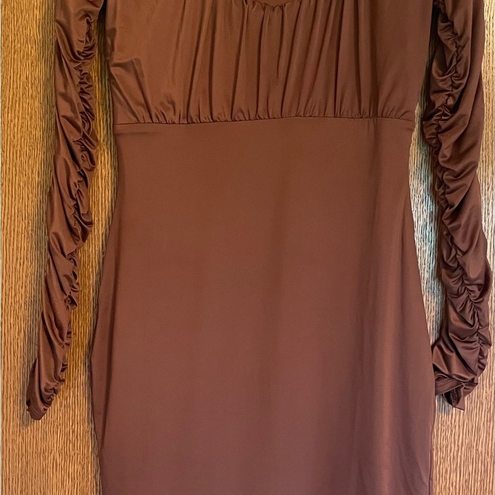 Venus Shape Embrace Long Sleeve dress, brown. Small.